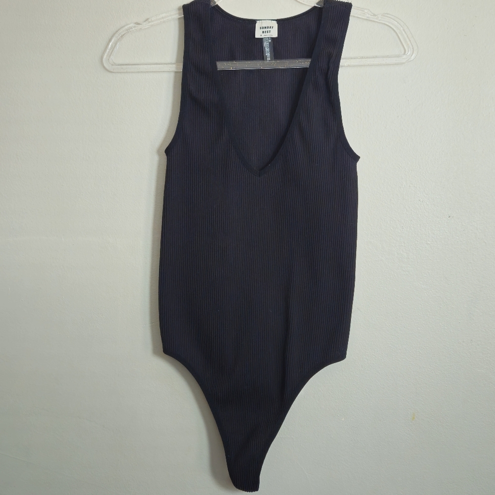 Aritzia Sunday Best Black Ribbed V-Neck Bodysuit Size Small Sleeveless Thong
